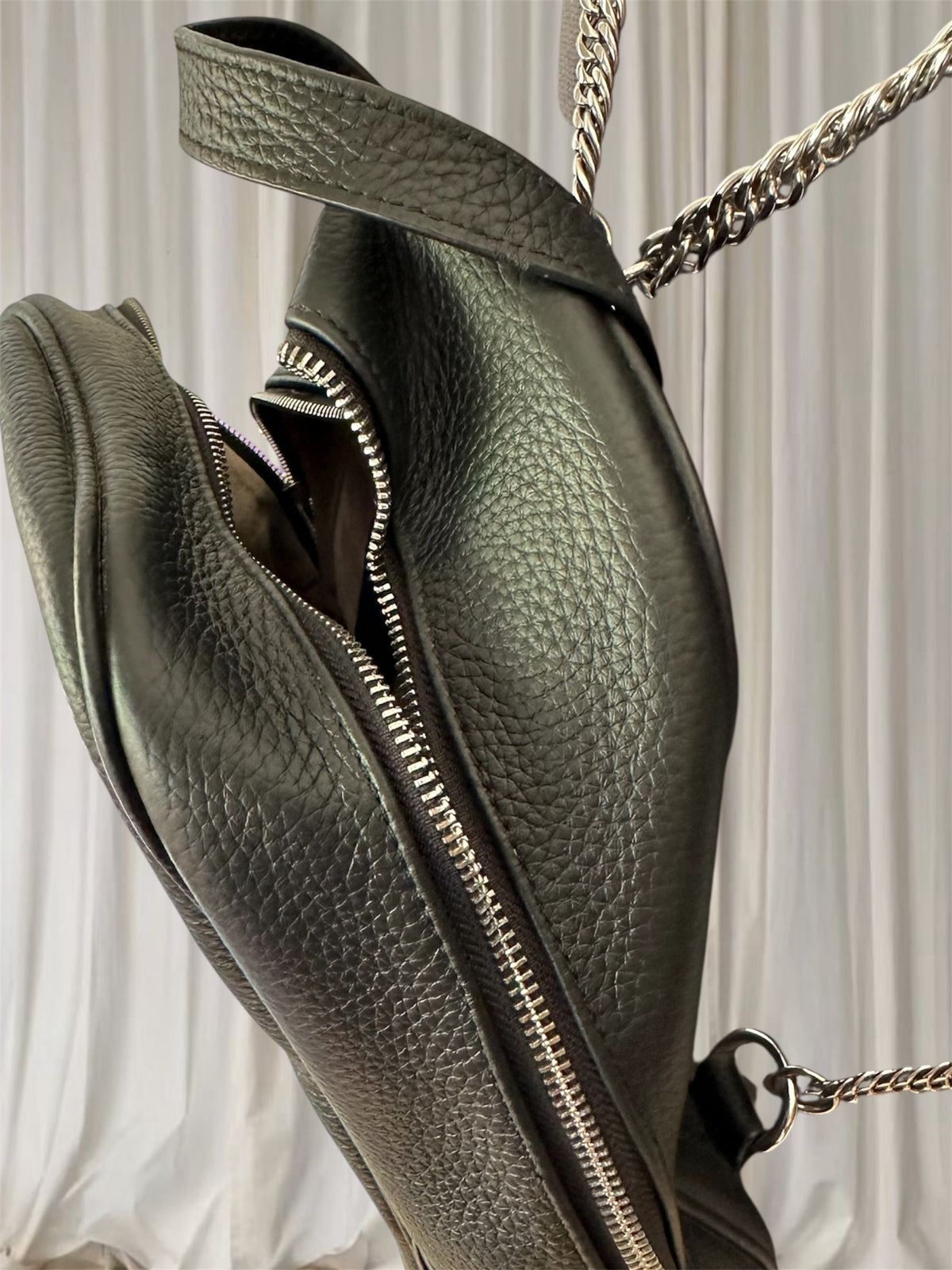 0855 Black Leather Backpack