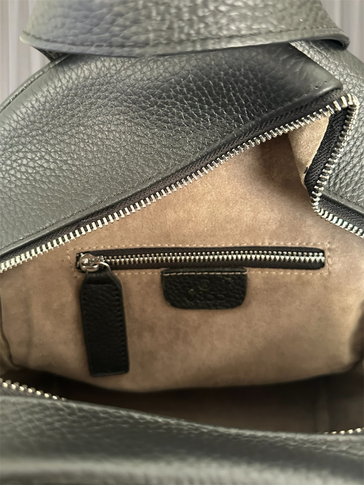 0855 Black Leather Backpack