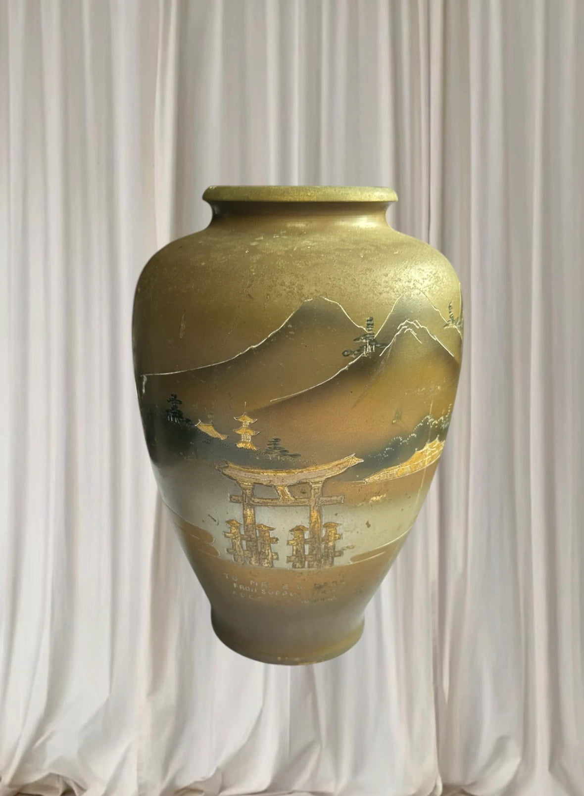 Vintage Hiroshima Japanese Ceramic Vase - Rare Gold Painted Collectible - Image 1