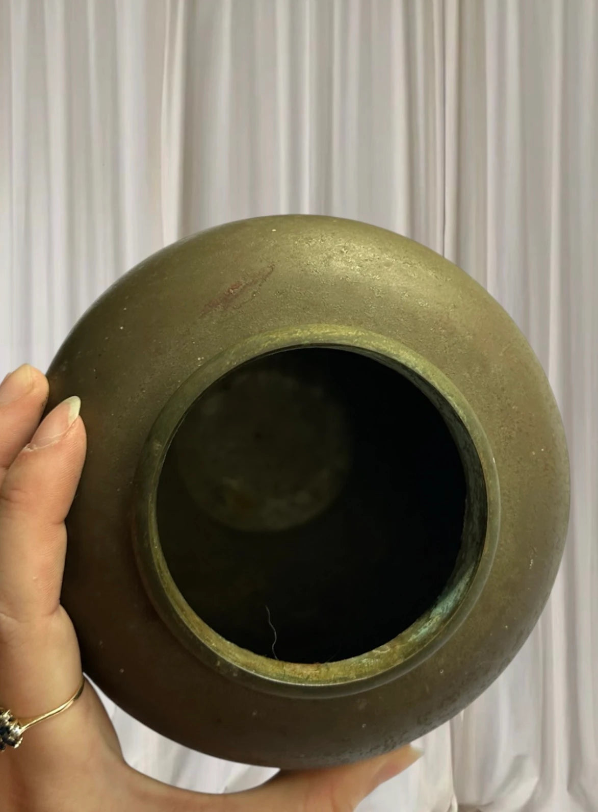 Vintage Hiroshima Japanese Ceramic Vase - Rare Gold Painted Collectible - Image 8