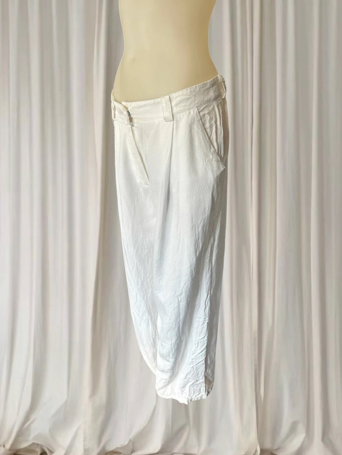 Lioness White Linen Pants - Relaxed Fit With Silver Hardware Detail - Image 3