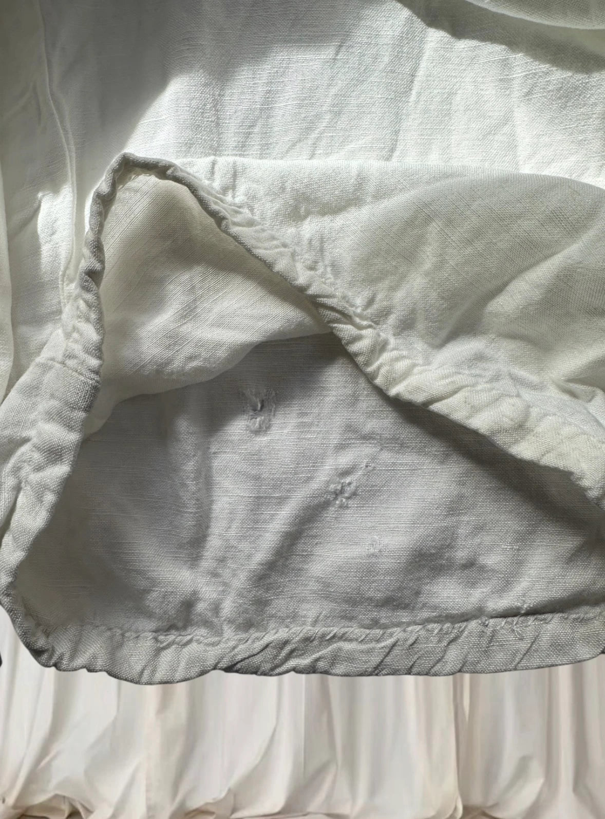 Lioness White Linen Pants - Relaxed Fit With Silver Hardware Detail - Image 8