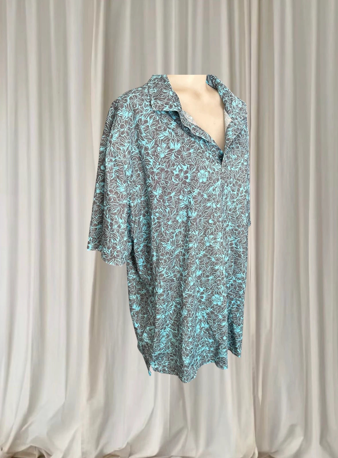 Tori Richard Honolulu Polo Shirt - Vintage Blue Grey Hibiscus Floral Print - Image 3