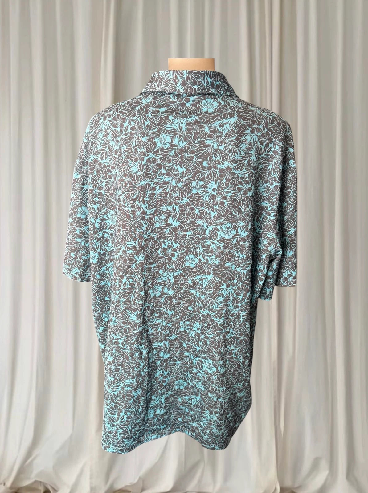 Tori Richard Honolulu Polo Shirt - Vintage Blue Grey Hibiscus Floral Print - Image 5