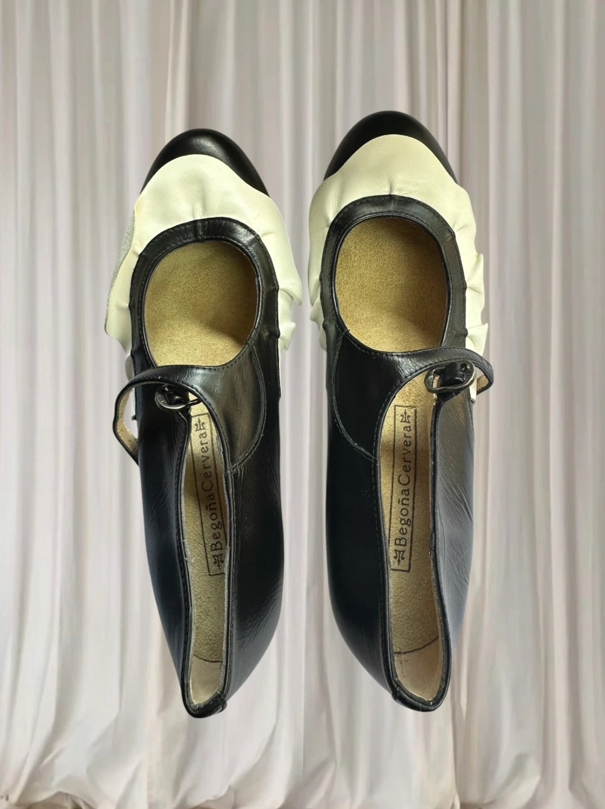 Begona Cervera Flamenco Dance Shoes - Black and Cream Leather Mary Janes - Image 3