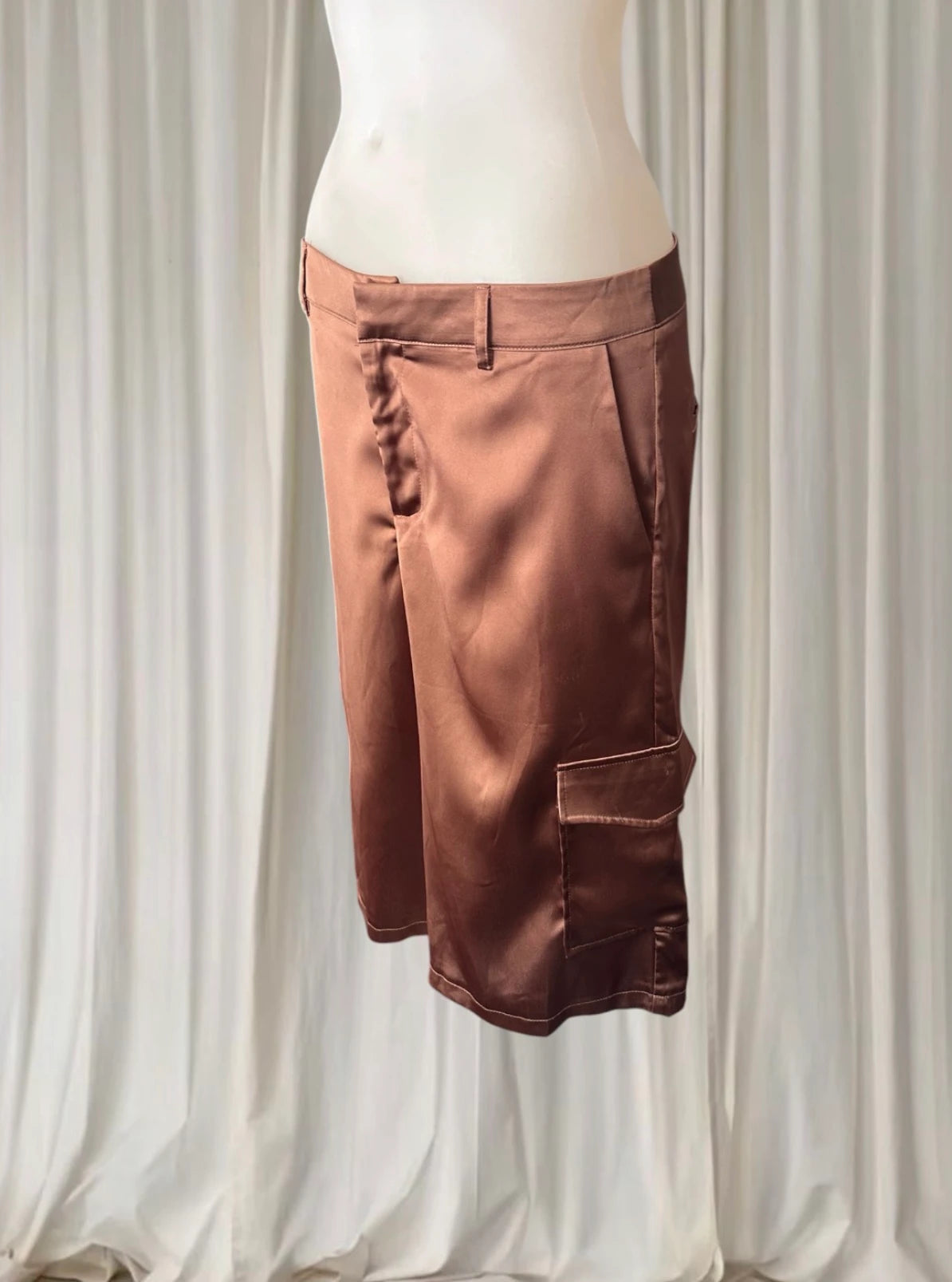 Lioness Satin Cargo Shorts - Bronze Utility Style - Image 3