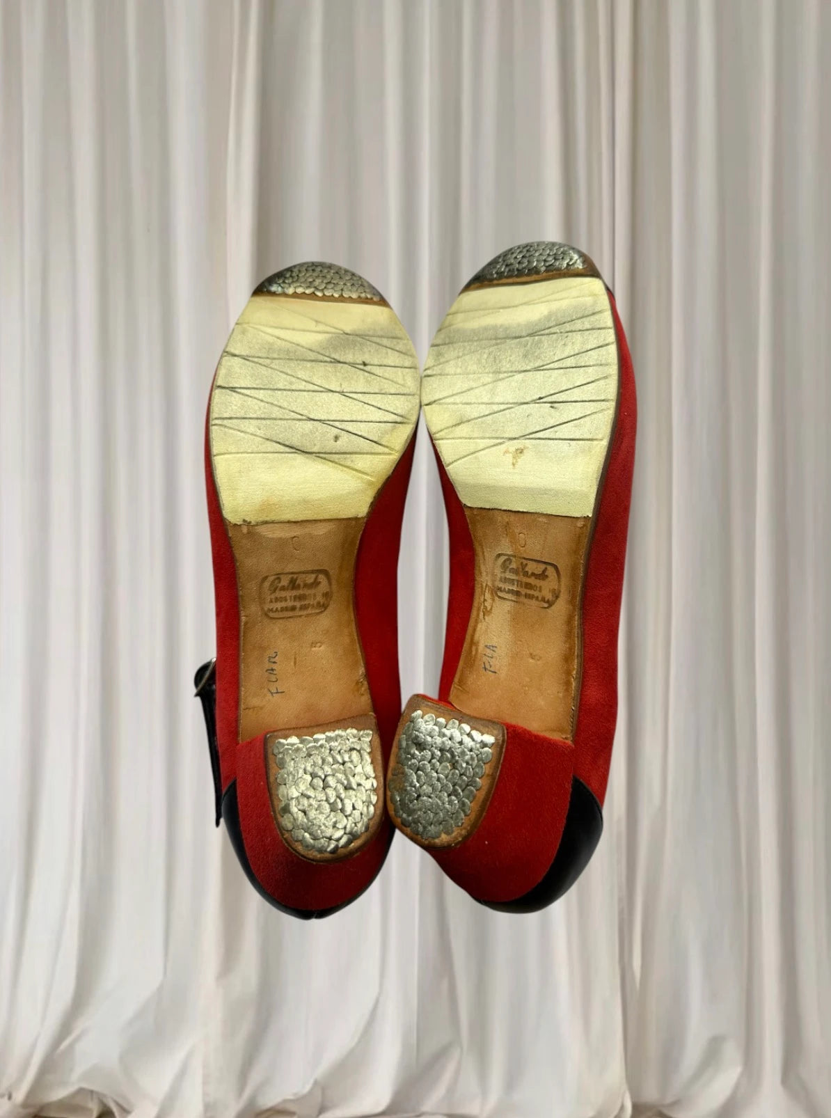 Gallardo Flamenco Dance Shoes - Red Suede and Black Leather T-Strap Heels - Image 7