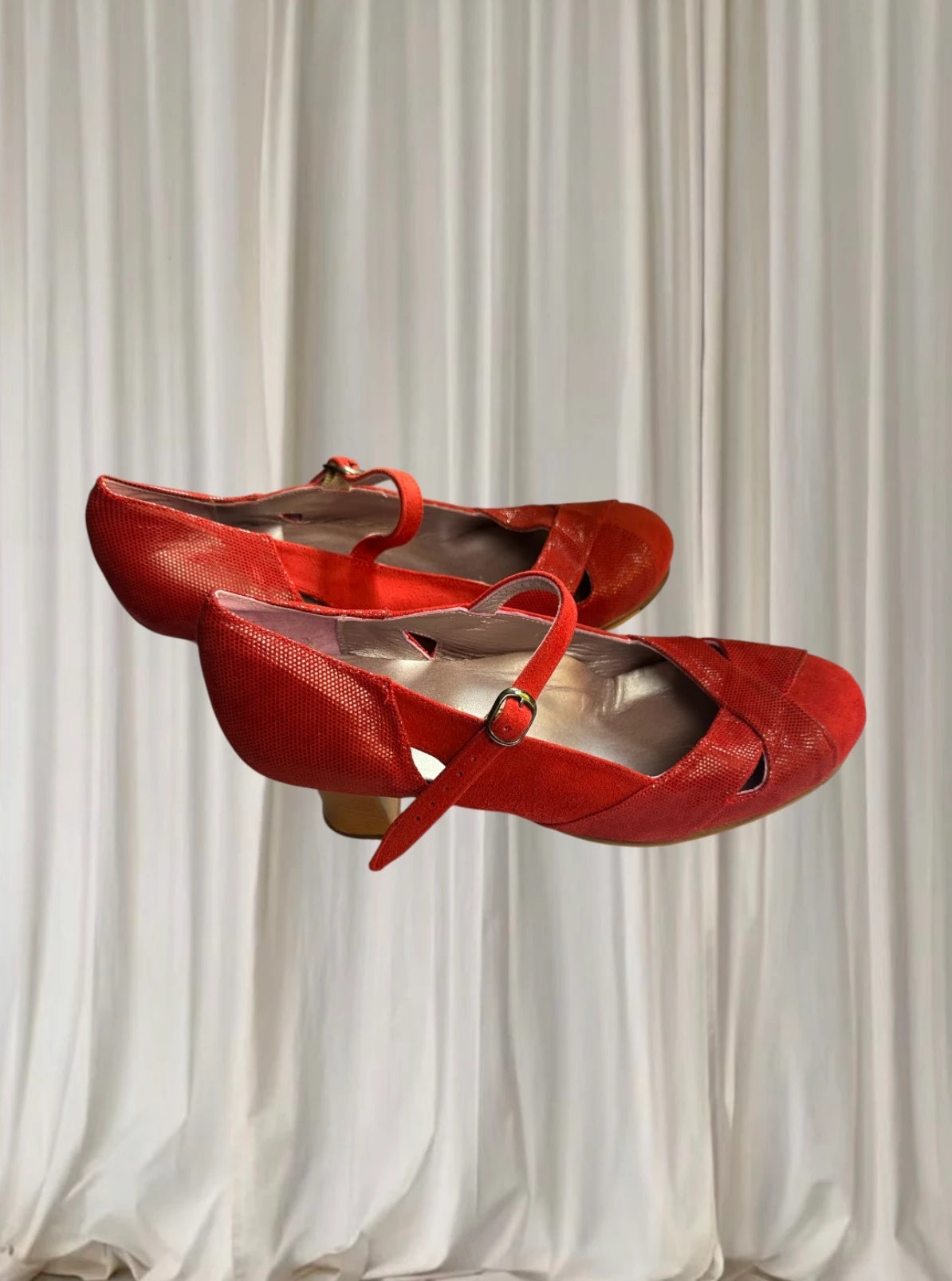 Vintage Collection Flamenco Dance Heels - Authentic Spanish Flamenco Textured Red - Image 2