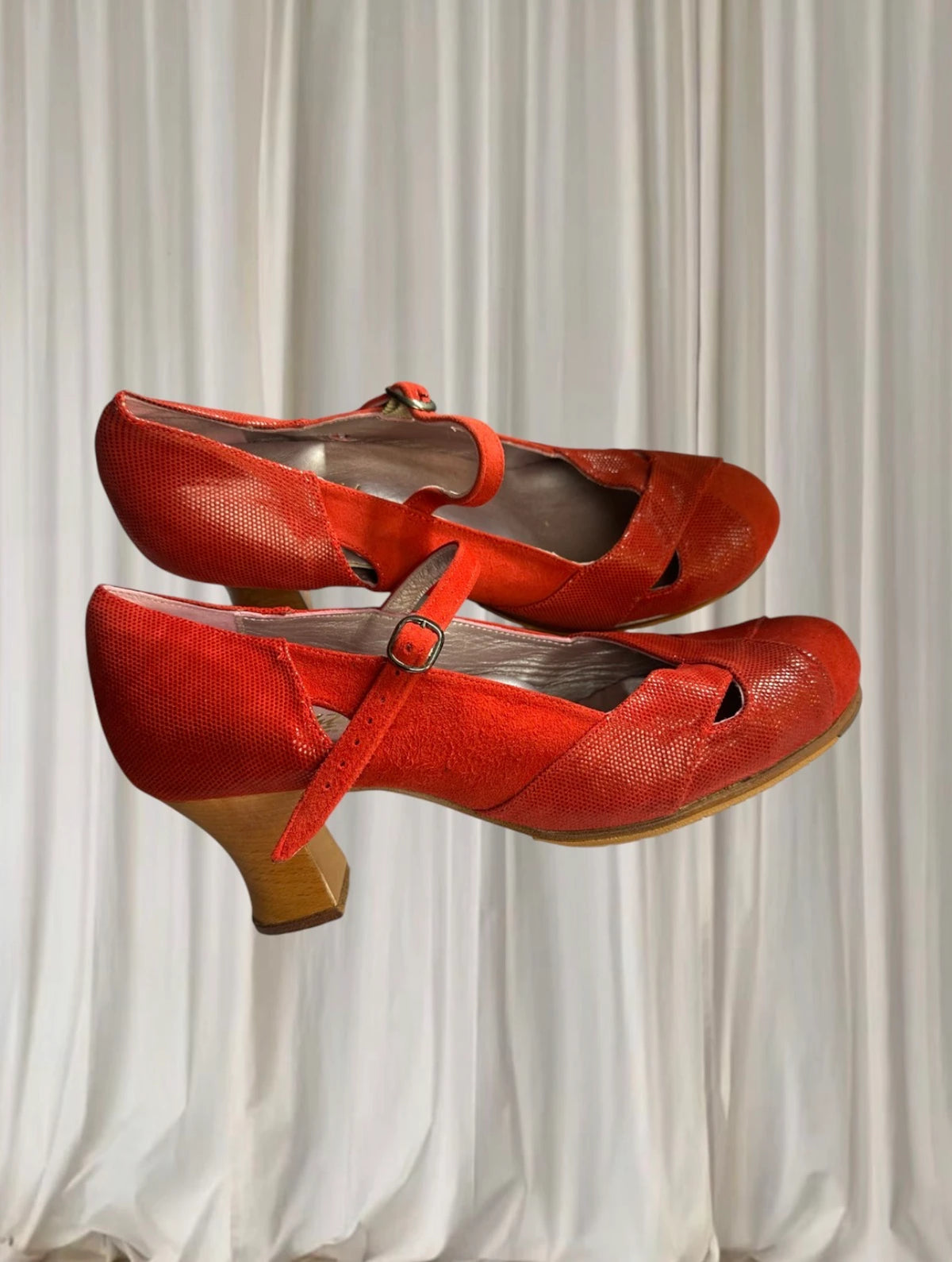 Vintage Collection Flamenco Dance Heels - Authentic Spanish Flamenco Textured Red - Image 1