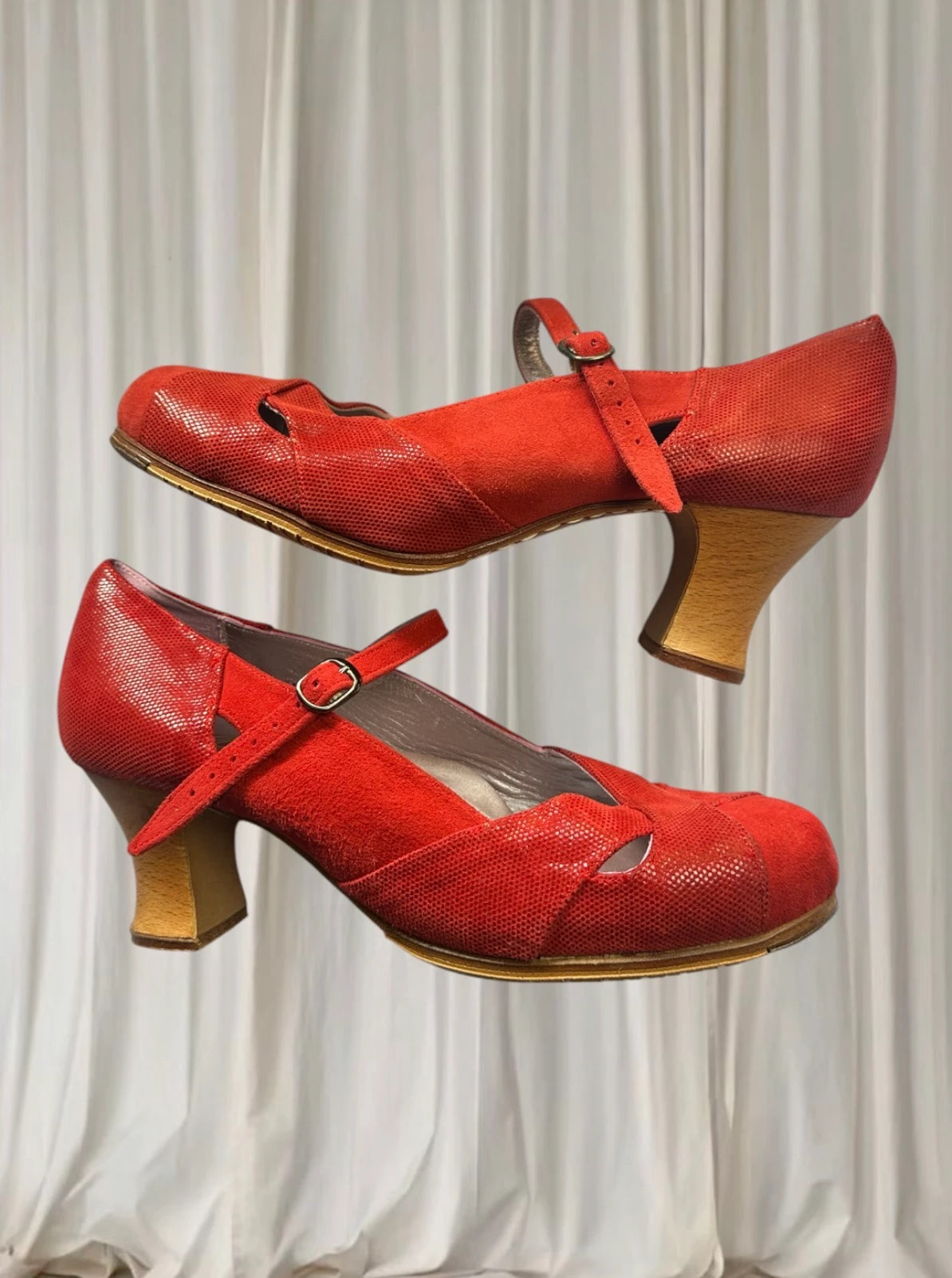Vintage Collection Flamenco Dance Heels - Authentic Spanish Flamenco Textured Red - Image 3