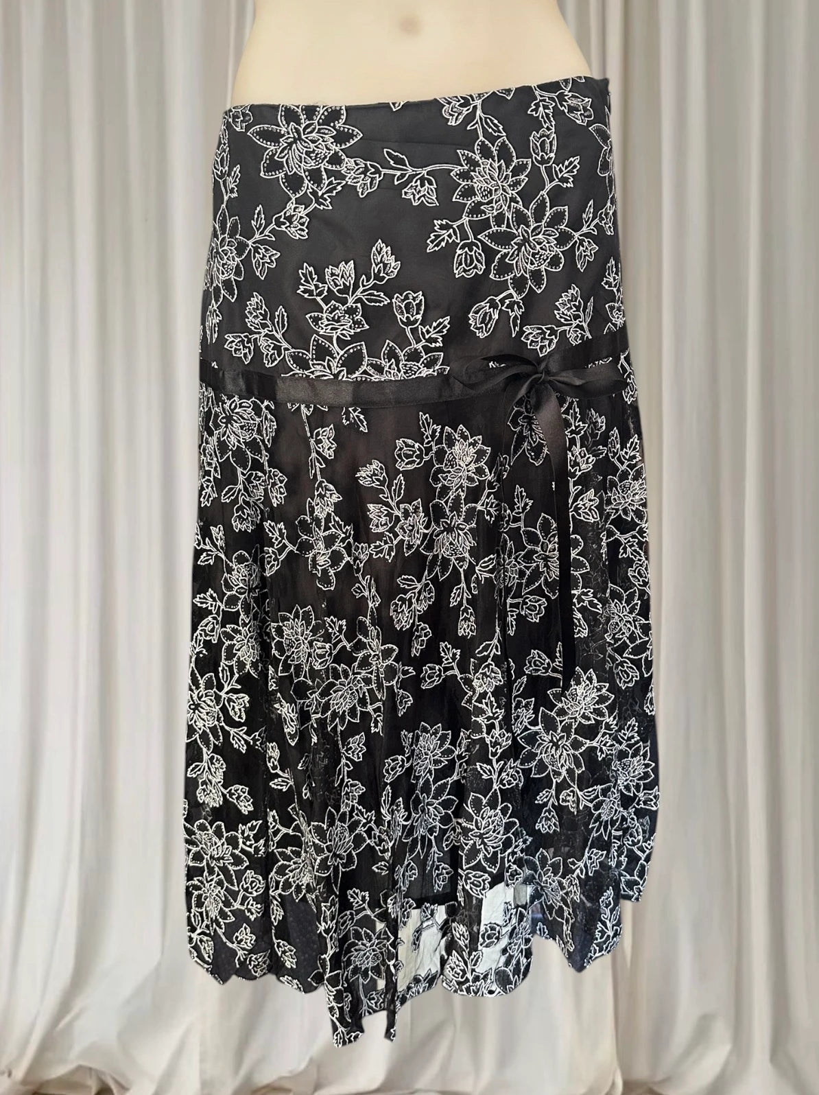 Millers Floral Embroidered Midi Skirt - Elegant Black And White Ribbon Detail - Image 2