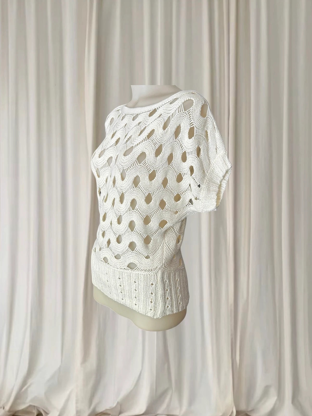 Teasel Cream Open Knit Wave Pattern Short Sleeve Sweater - Size 8 - Image 3