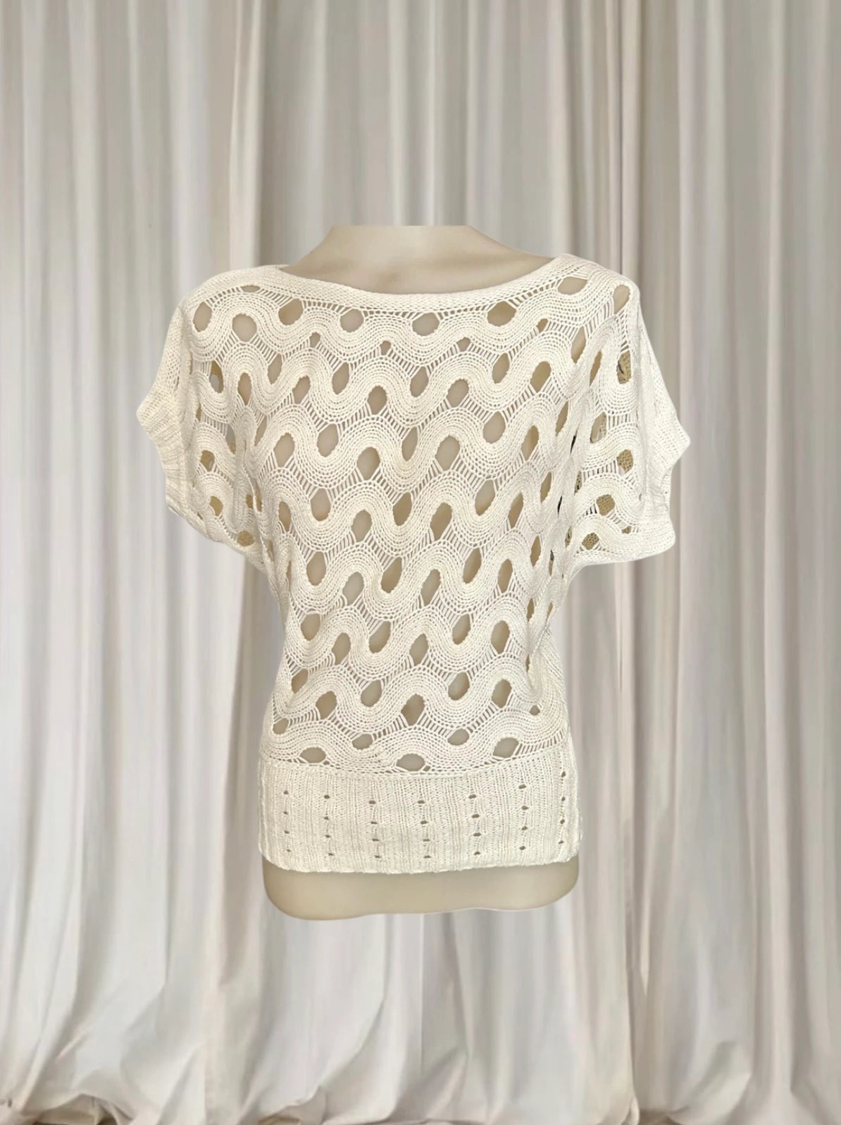 Teasel Cream Open Knit Wave Pattern Short Sleeve Sweater - Size 8 - Image 2