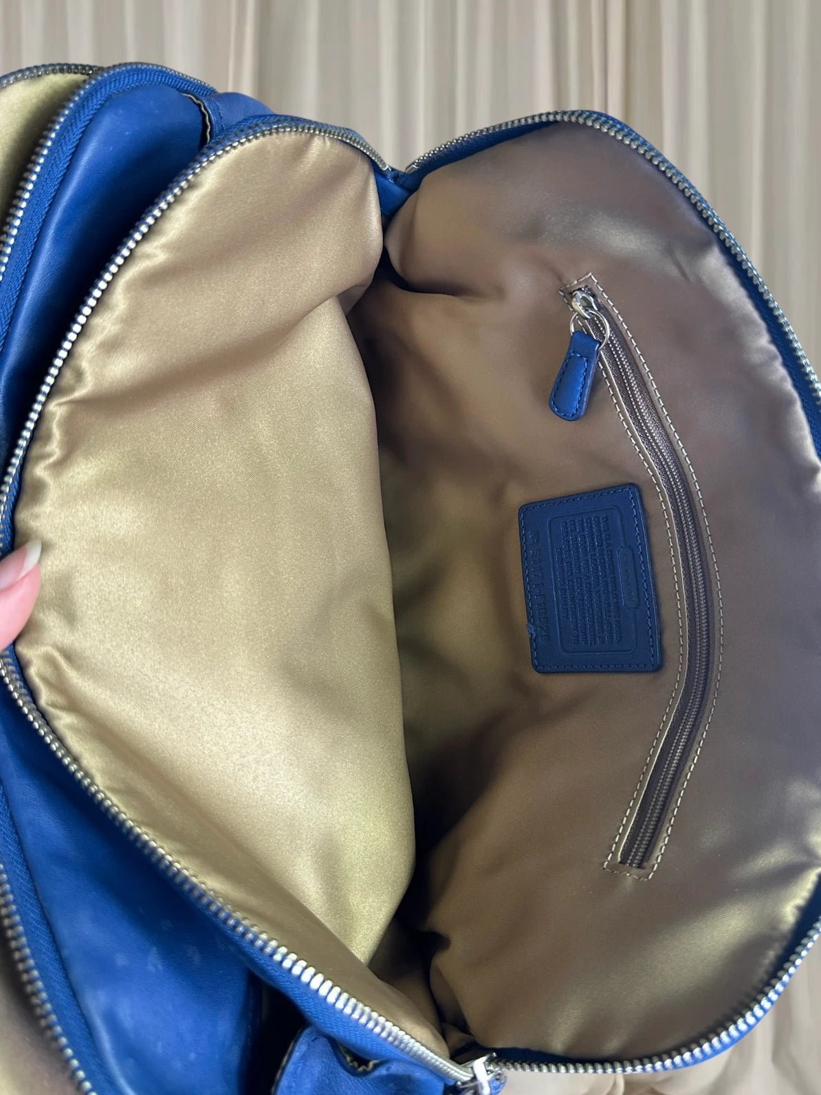 Coach Penelope Leather Satchel Bag - Vibrant Blue Turnlock Design - Image 4