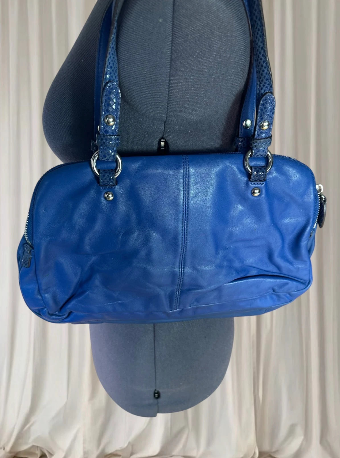 Coach Penelope Leather Satchel Bag - Vibrant Blue Turnlock Design - Image 2