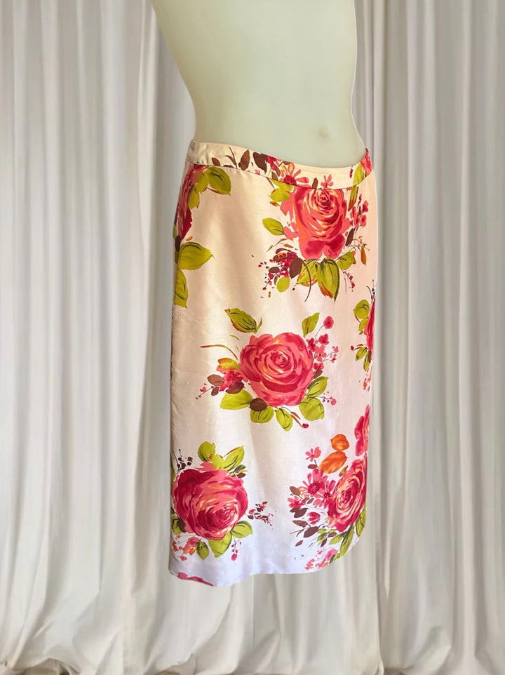 Banana Republic Floral Satin Pencil Skirt - Vintage Style Rose Print - Image 1