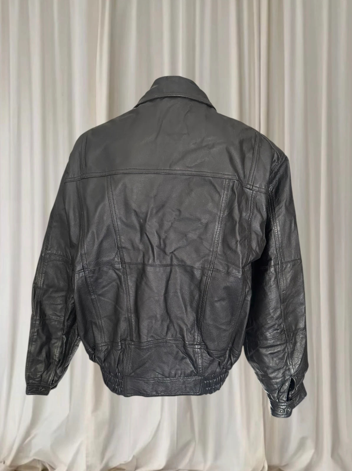 Redwood Vintage Leather Bomber Jacket - Classic Black Outerwear - Image 6