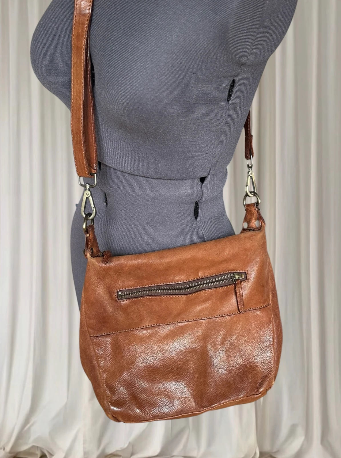 Colarado Leather Crossbody Bag - Vintage Brown Genuine Leather - Image 3