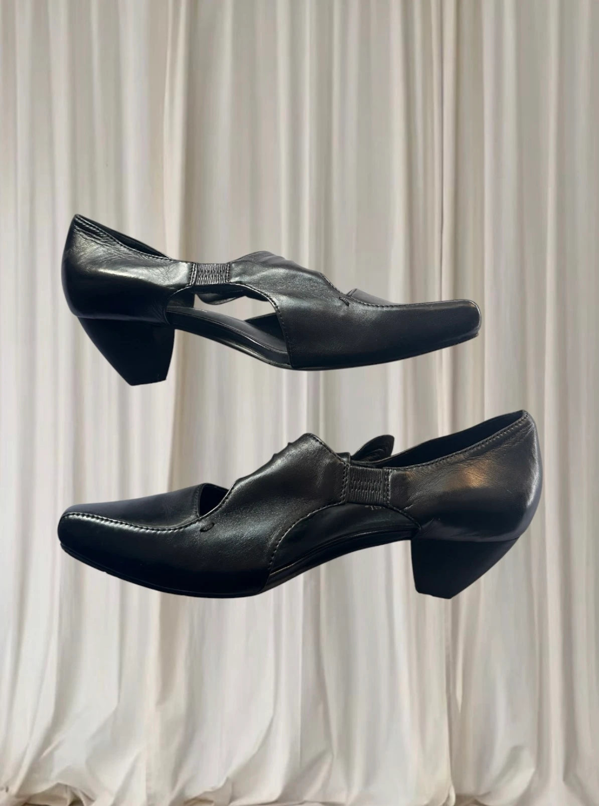 Vintage Valeria Grossi Mary Jane Heels - Premium Black Leather with Knot Detail - Image 5