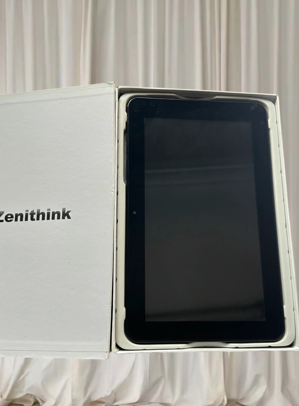 Zenithink C93 (10.1-inch) Tablet PC - Image 4