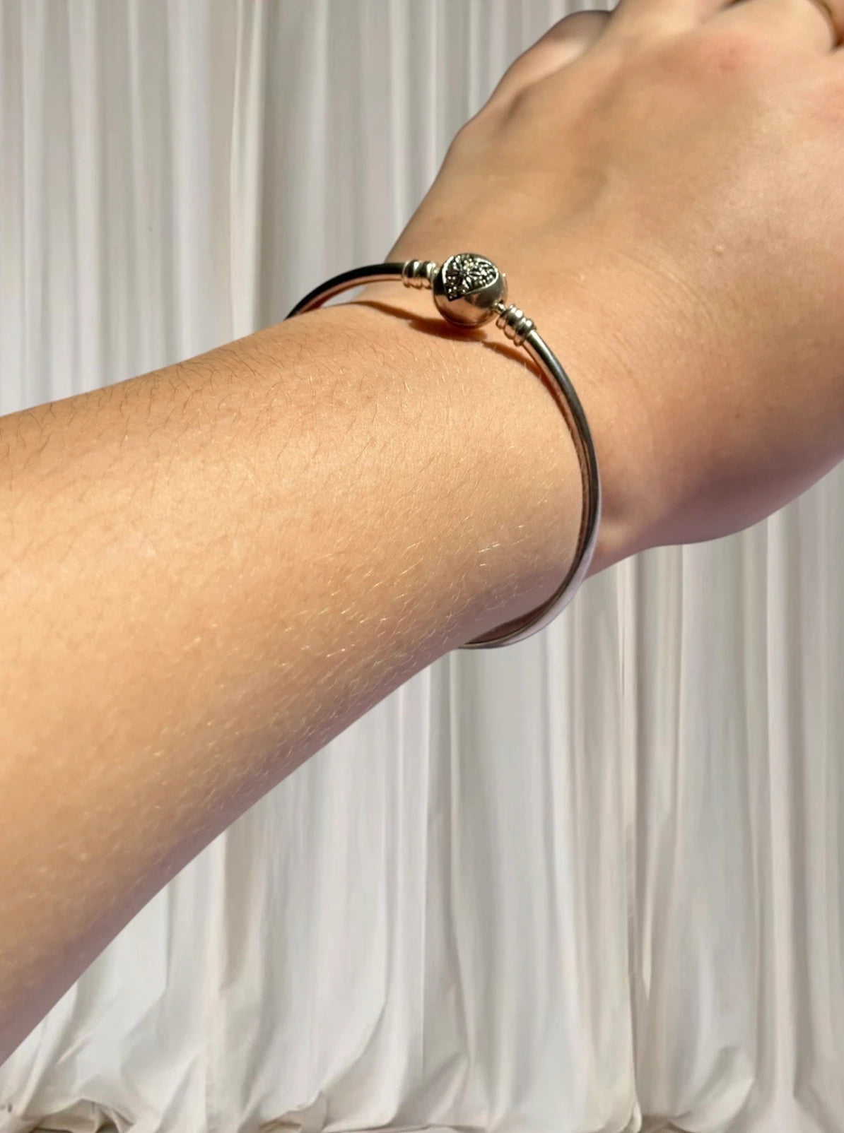 Pandora Moments Silver Bangle - Pavé Heart Clasp Bracelet - Image 4