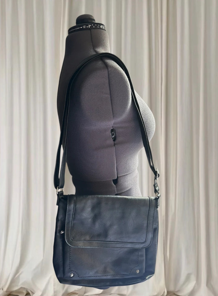 Relic By Fossil Black Leather Flap Crossbody Bag - Versatile Everyday Purse - Image 1
