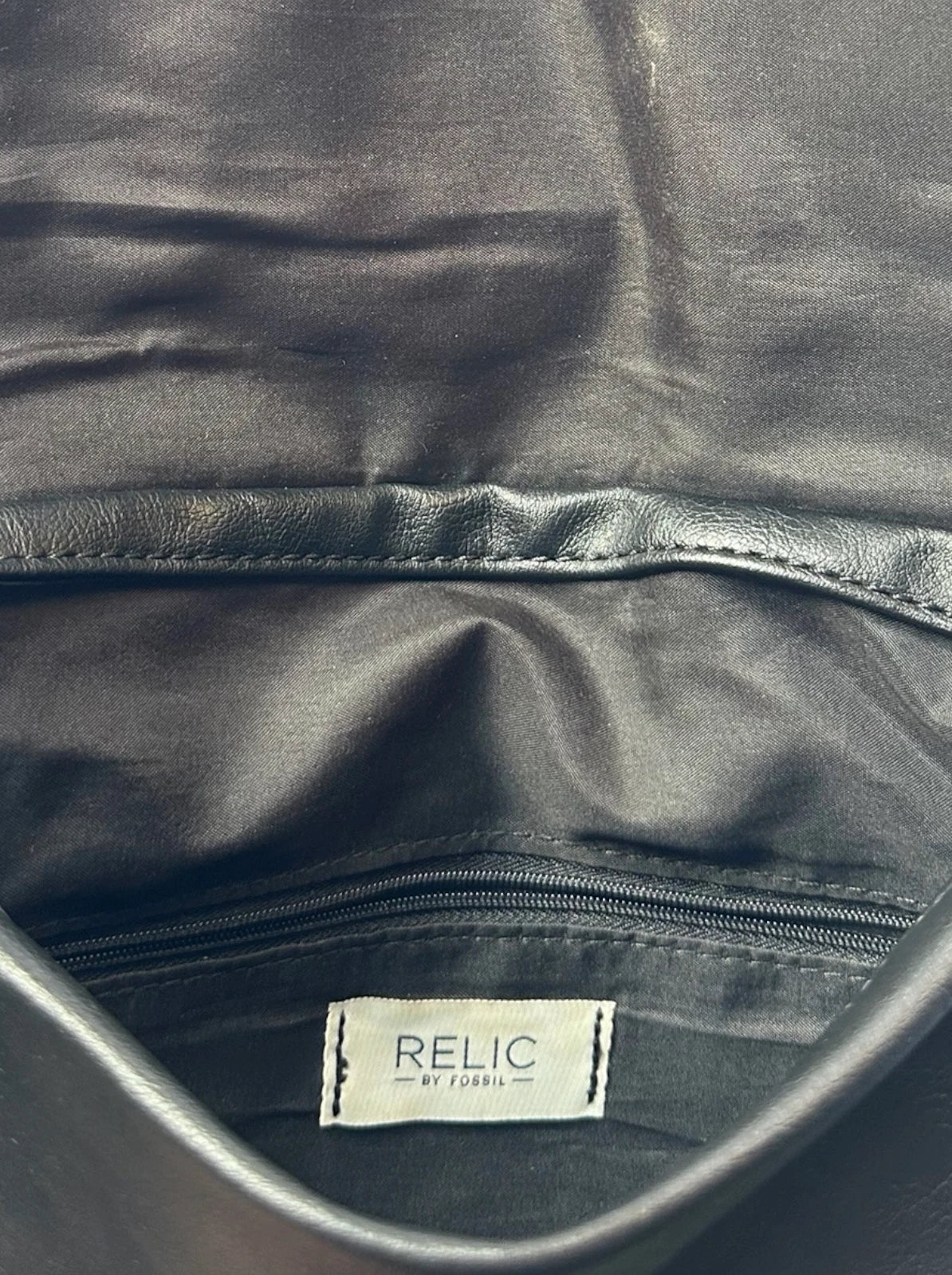 Relic By Fossil Black Leather Flap Crossbody Bag - Versatile Everyday Purse - Image 6