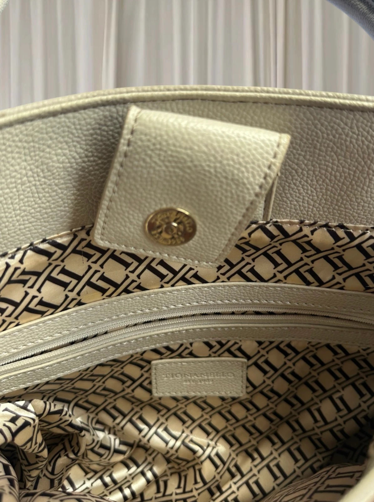 Tignanello Leather Tote Bag - Classic Beige Everyday Handbag - Image 6