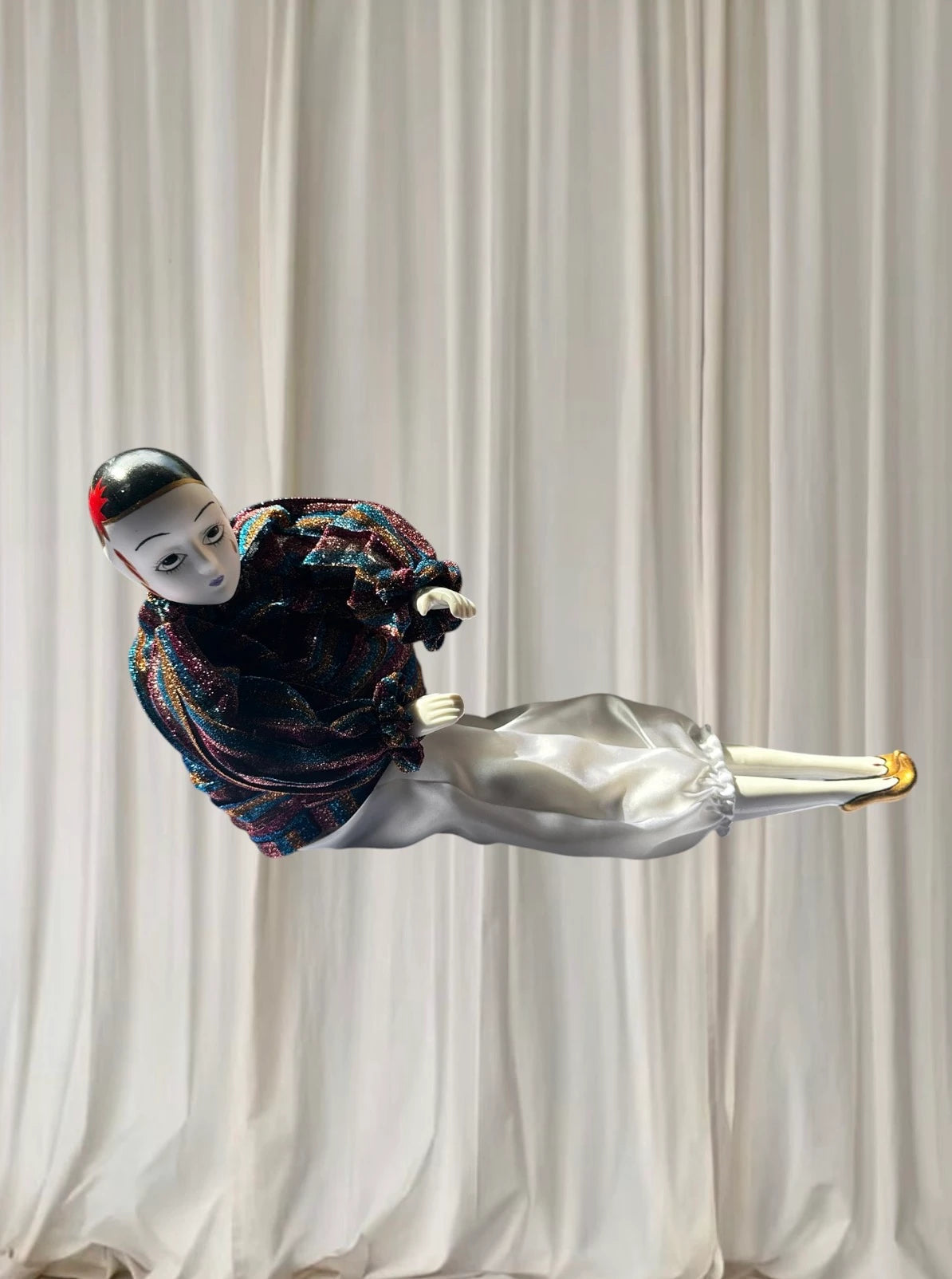 Fornasetti Musical Figurine - Vintage Pierrot Porcelain Collectible - Image 5