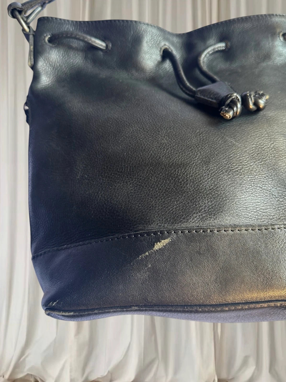 Evity Genuine Leather Bucket Bag - Vintage Black Crossbody Handbag - Image 6