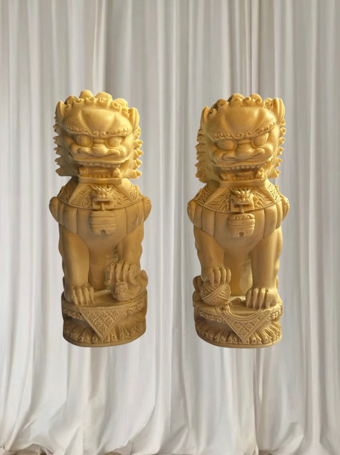Chinese Foo Dog Guardian Lion Statue - Traditional Decorative Figurine - Image 2