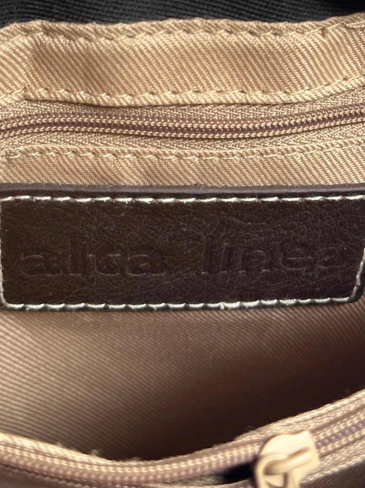 Alca Lines Crossbody Messenger Bag - Black Casual Everyday Carry - Image 7
