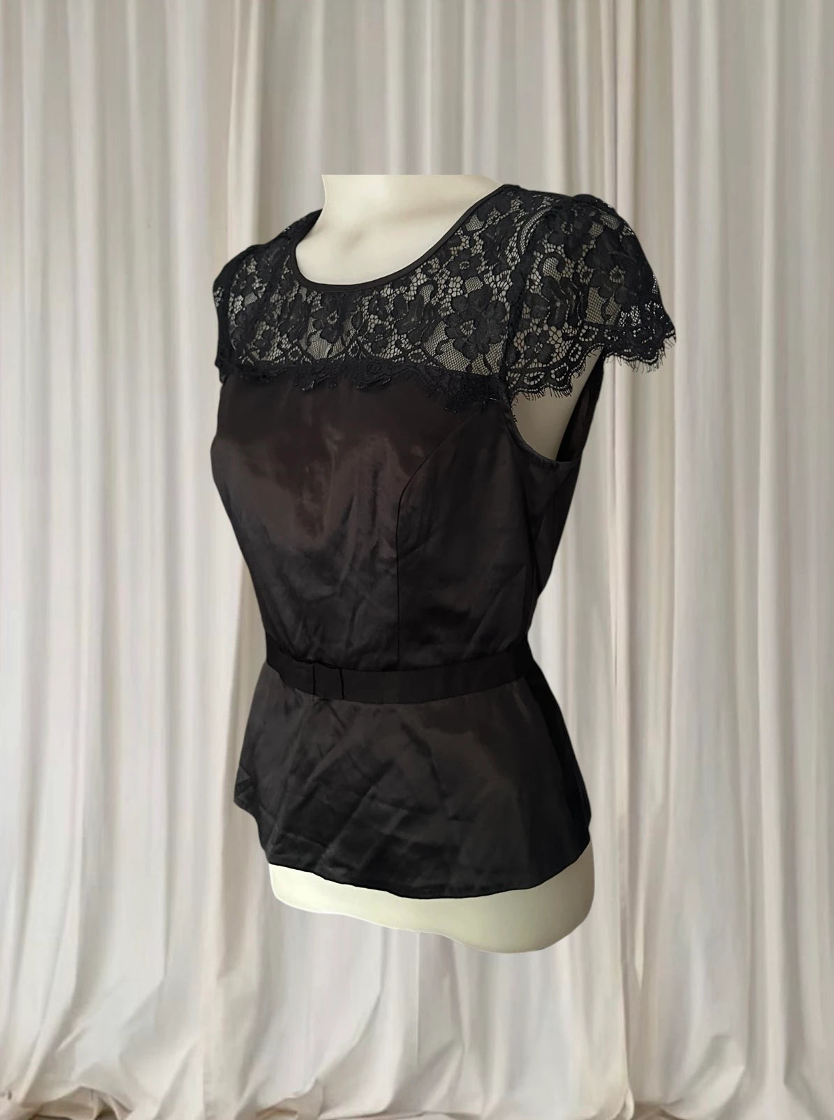 Review Elegant Black Lace Peplum Top - Cap Sleeve Women's AU 10 - Image 3