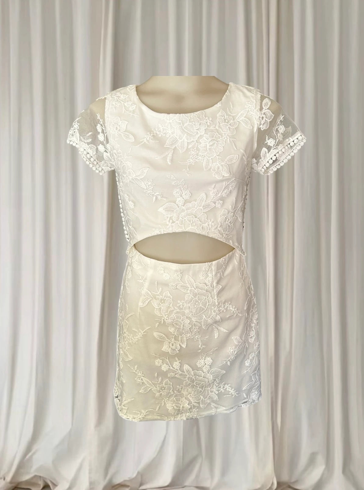 Xenia Boutique White Lace Cut-Out Mini Dress - Size AU 8 - Image 1