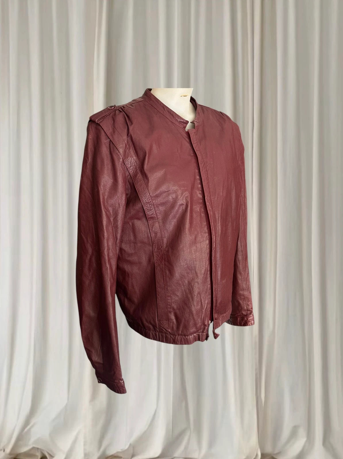 Lowenbur Vintage Leather Bomber Jacket - 80s Burgundy Insulated Style - Image 3