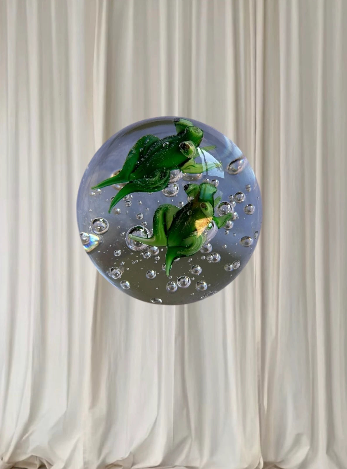Artisan Vintage Art Glass Paperweight - Two Green Frogs with Controlled Bubbles - Image 2