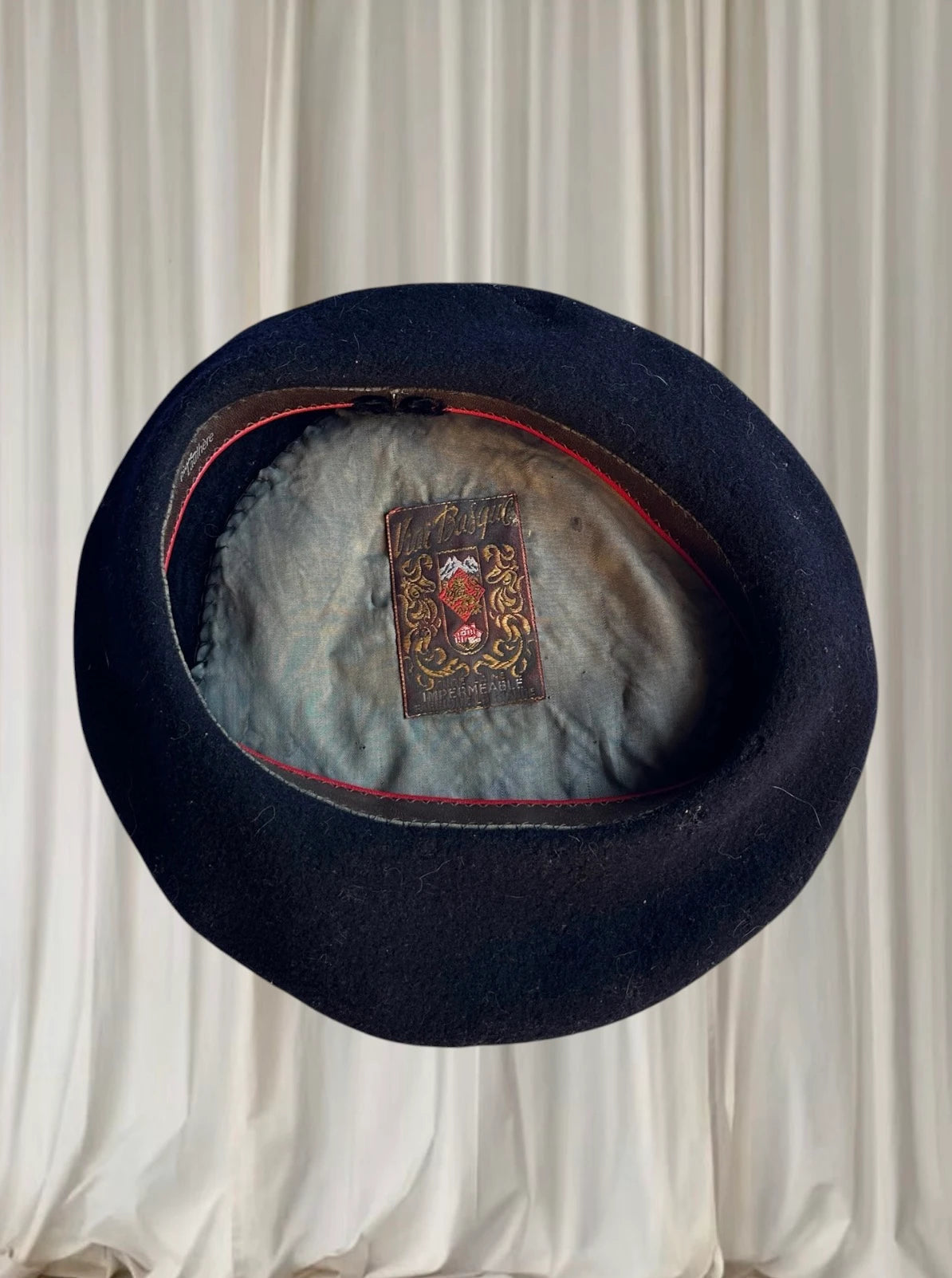 Vrai Basque Classic Black Wool Beret - Image 3