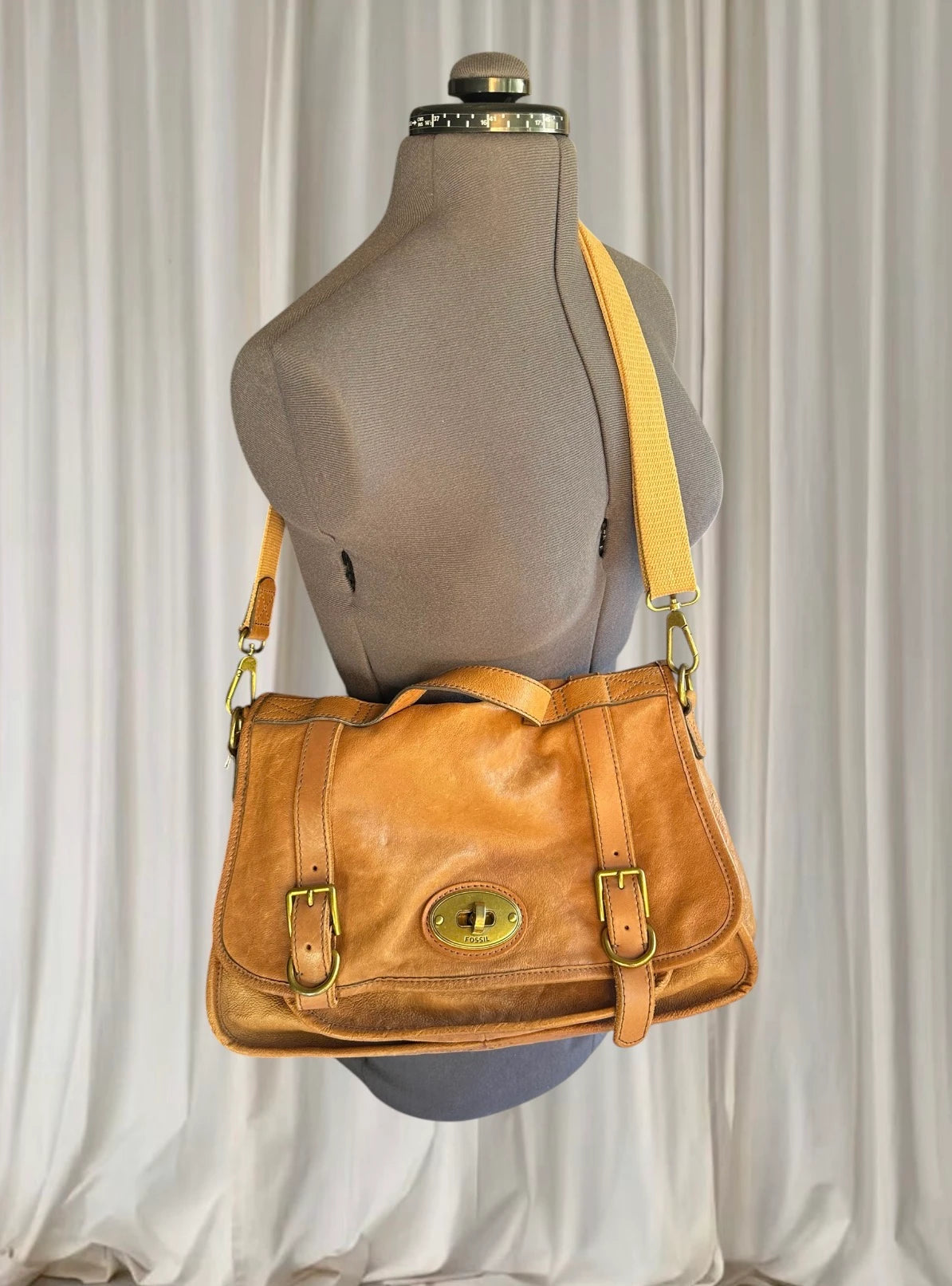 Fossil Vintage Reissue Messenger Bag - Tan Leather Satchel - Image 1