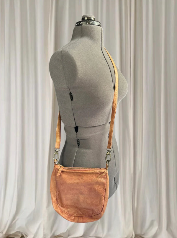 Dusky Robin Leather Crossbody Bag - Mintage Mauve Elegant Finish - Image 1