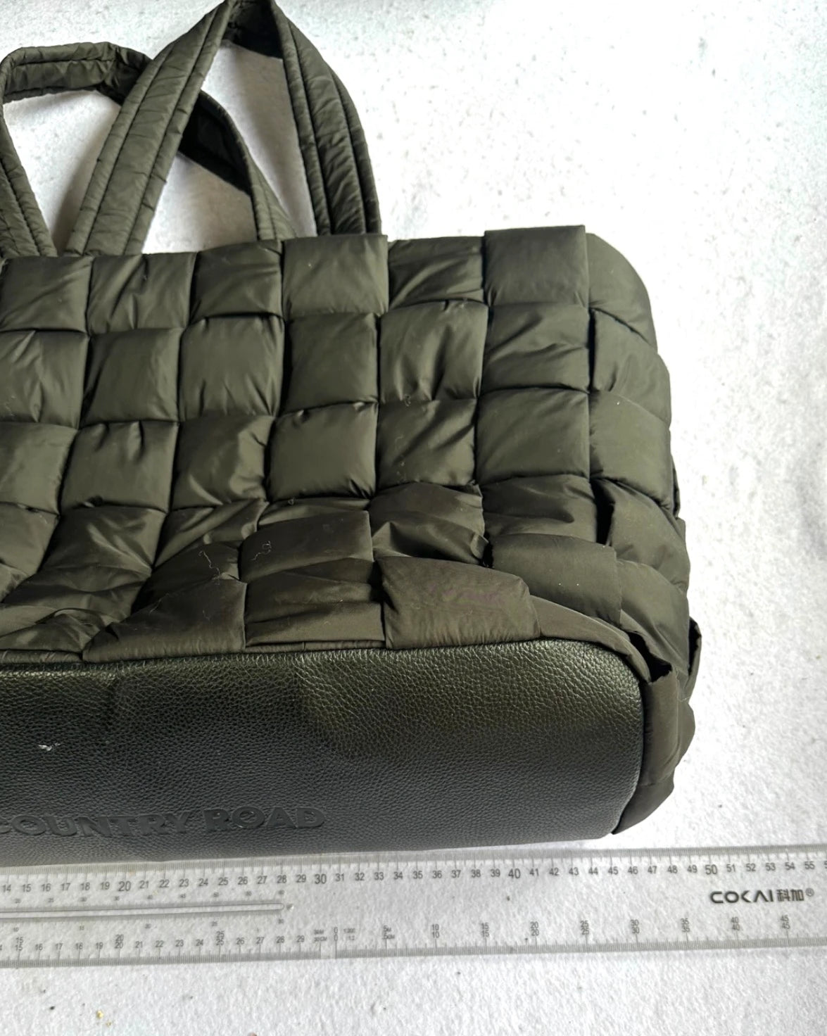 Country Road Padded Woven Tote Bag - Oversized Black Carryall Overnight Bag - Image 6