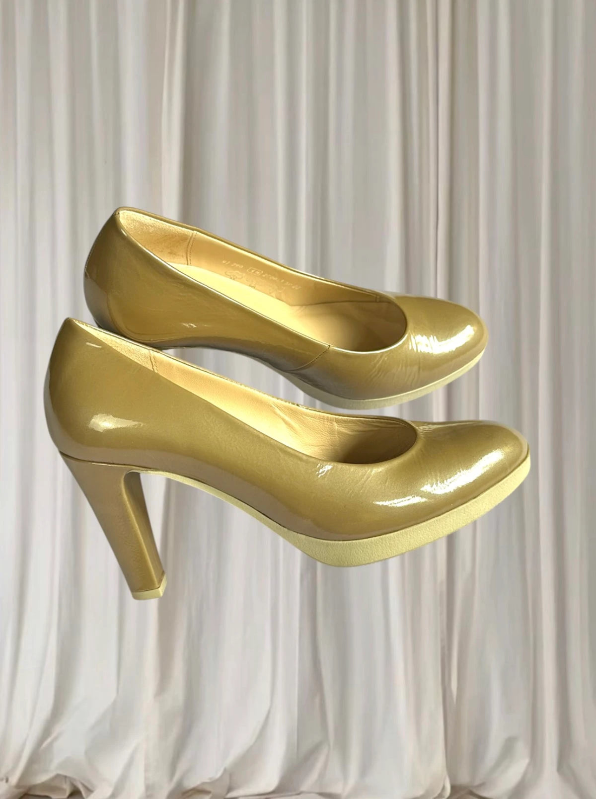 Gabor Patent Leather Platform Pumps - Beige High Heels 4.5 - Image 1