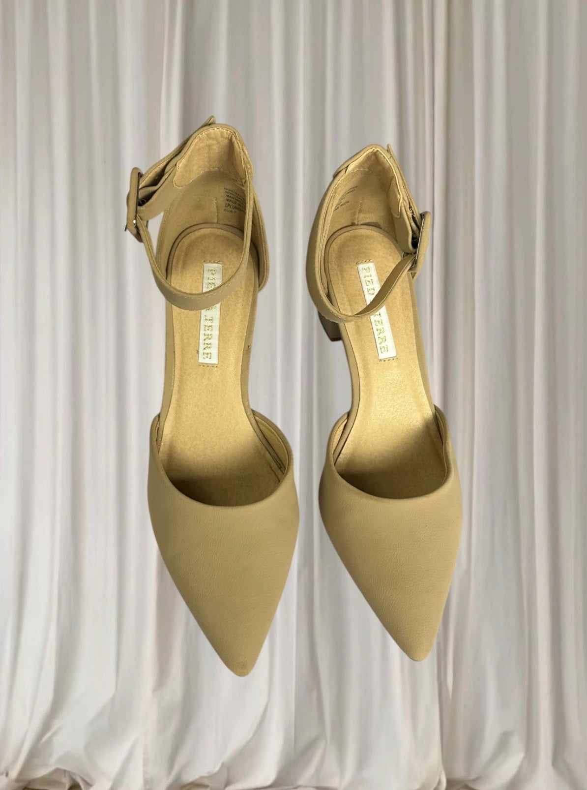 Pied à Terre Block Heel Pumps - Elegant Beige Pointed Toe Ankle Strap 7AU - Image 3