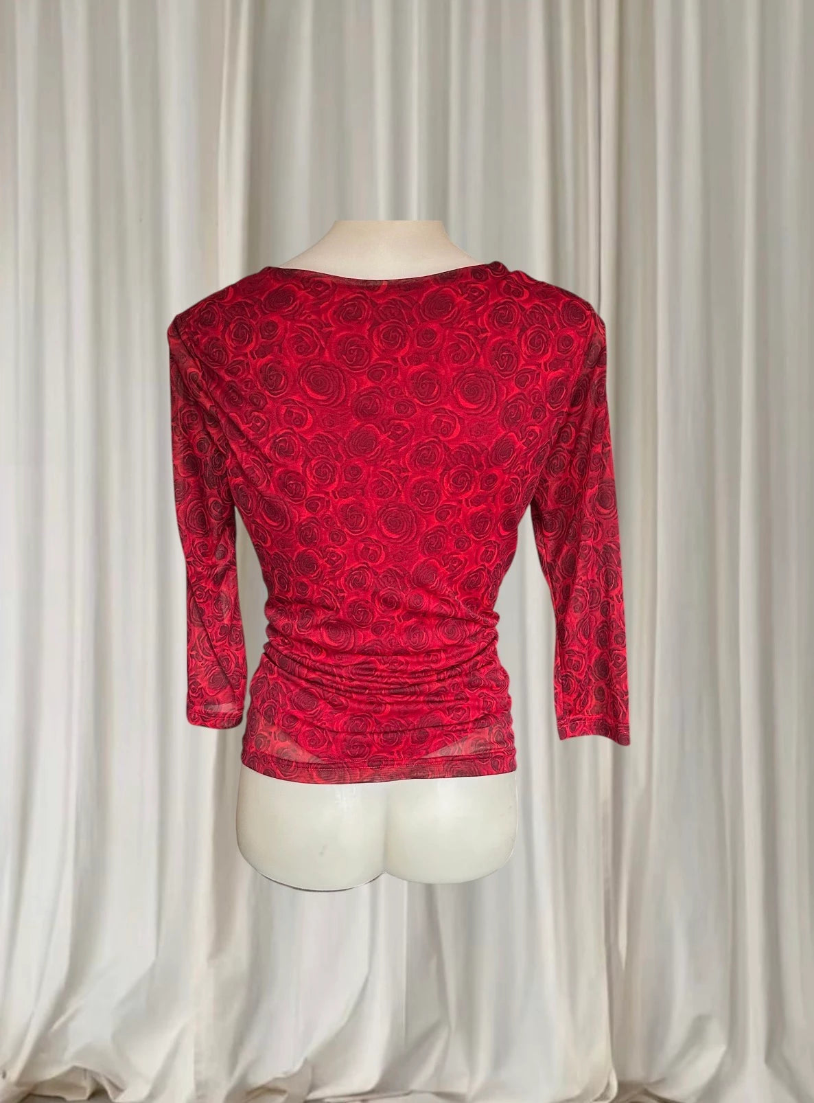 Vintage 2000s Suzanne Grae Mesh Long Sleeve Top - Red Rose Print S - Image 4