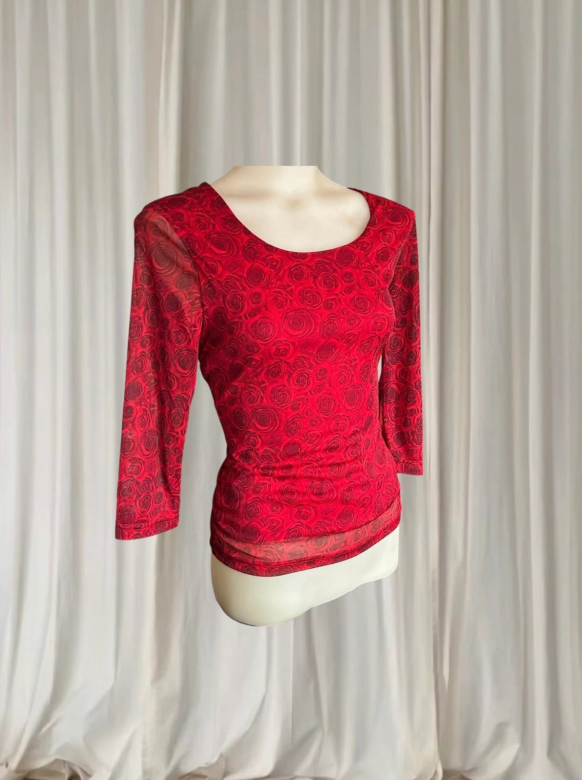 Vintage 2000s Suzanne Grae Mesh Long Sleeve Top - Red Rose Print S - Image 3