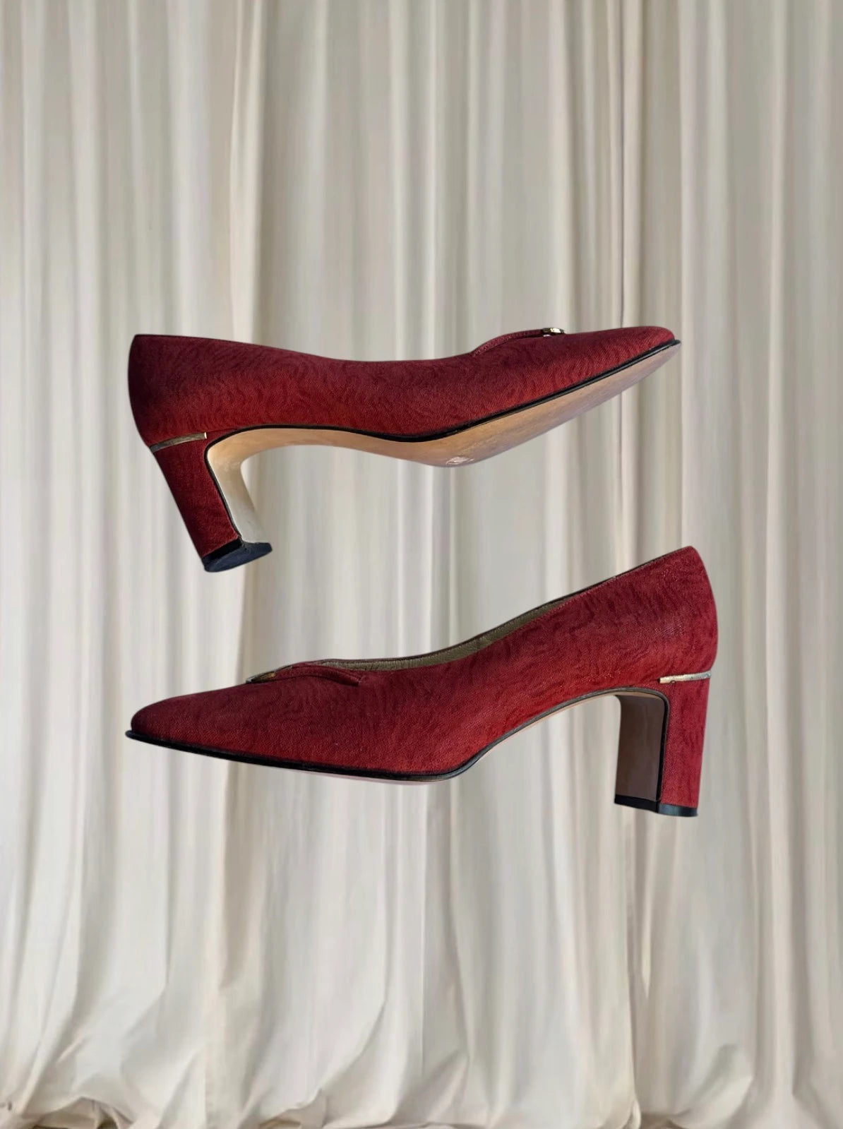 Floriano Italian Vintage Textured Kitten Heel Pumps - Elegant Gold Hardware 9 - Image 5