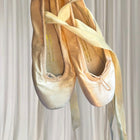 Bloch Ballet Pointe Shoes - Classic Pink Satin With Ribbons 5 1/2 - Image 2