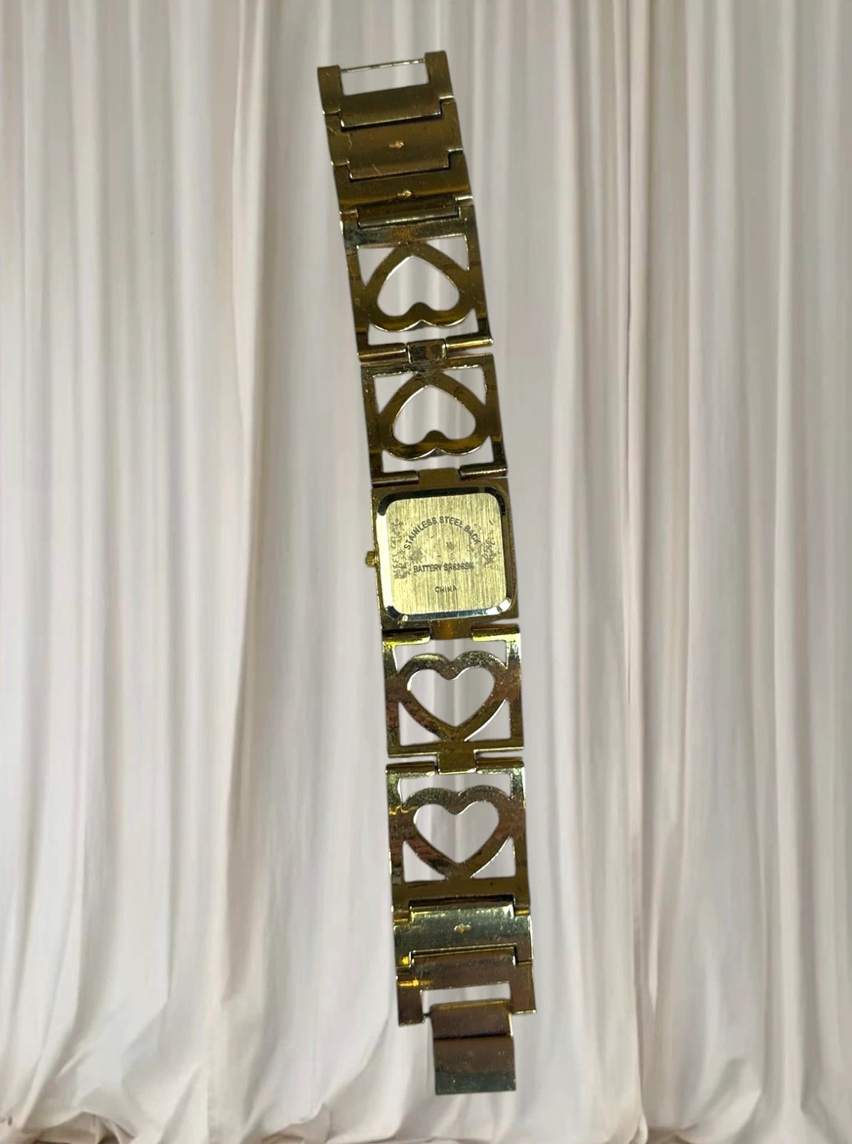 Timeless Elegance Quartz Watch - Vintage Gold Tone Heart Link With Rhinestones - Image 5