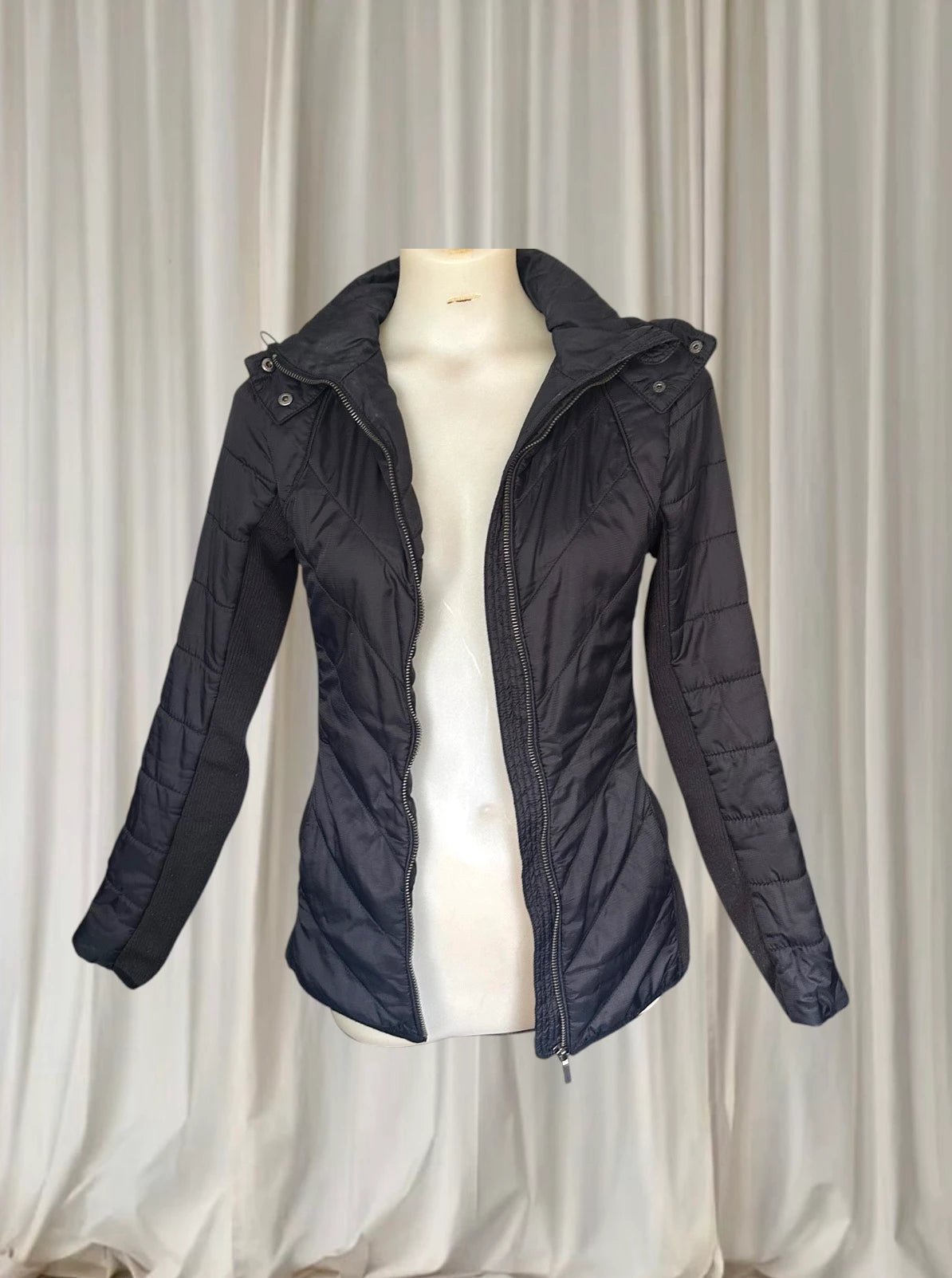 Jeanswest Flattering Lightweight Women's Black Puffer Outdoor Jacket AU6 - Image 4