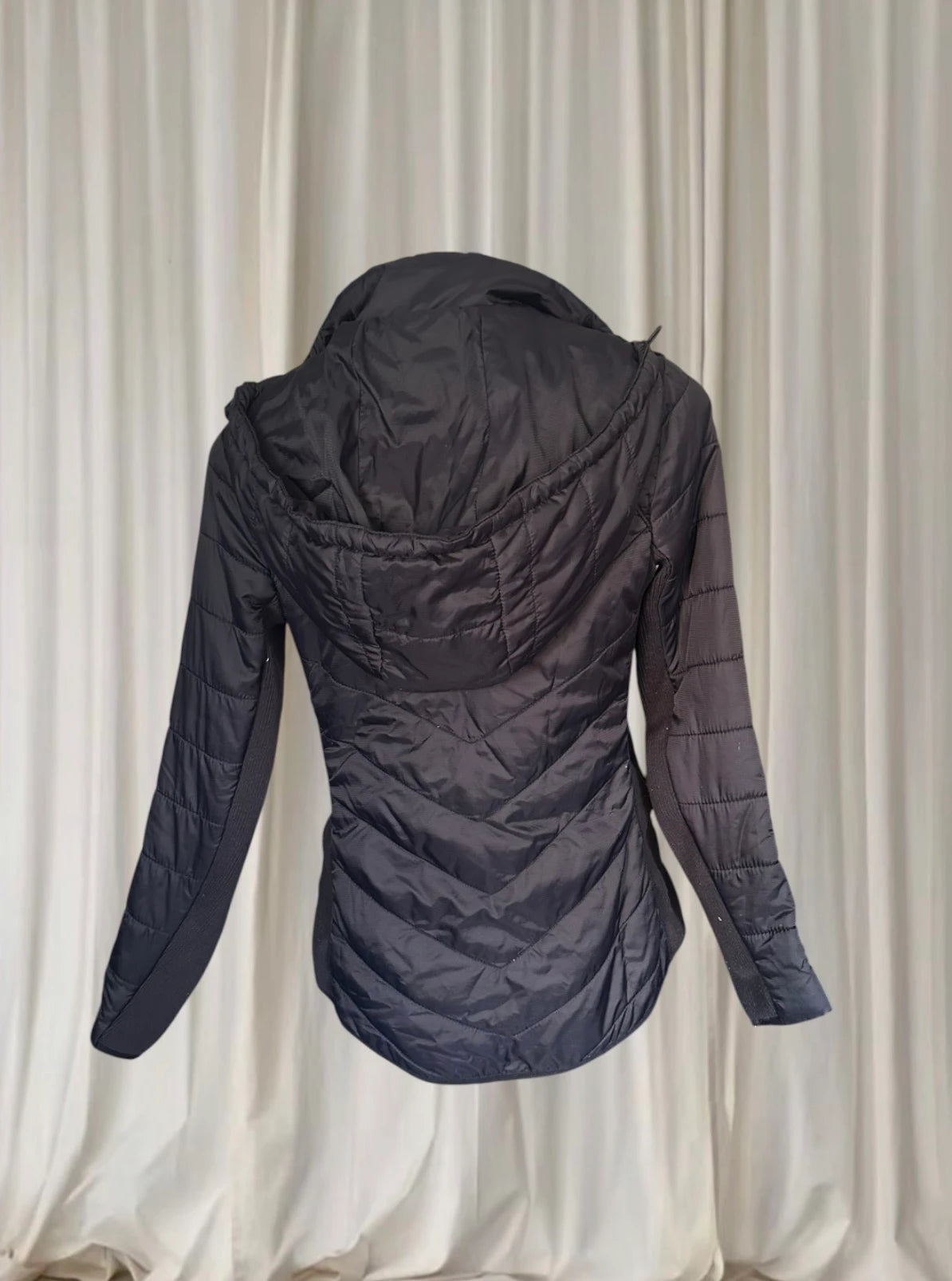 Jeanswest Flattering Lightweight Women's Black Puffer Outdoor Jacket AU6 - Image 7