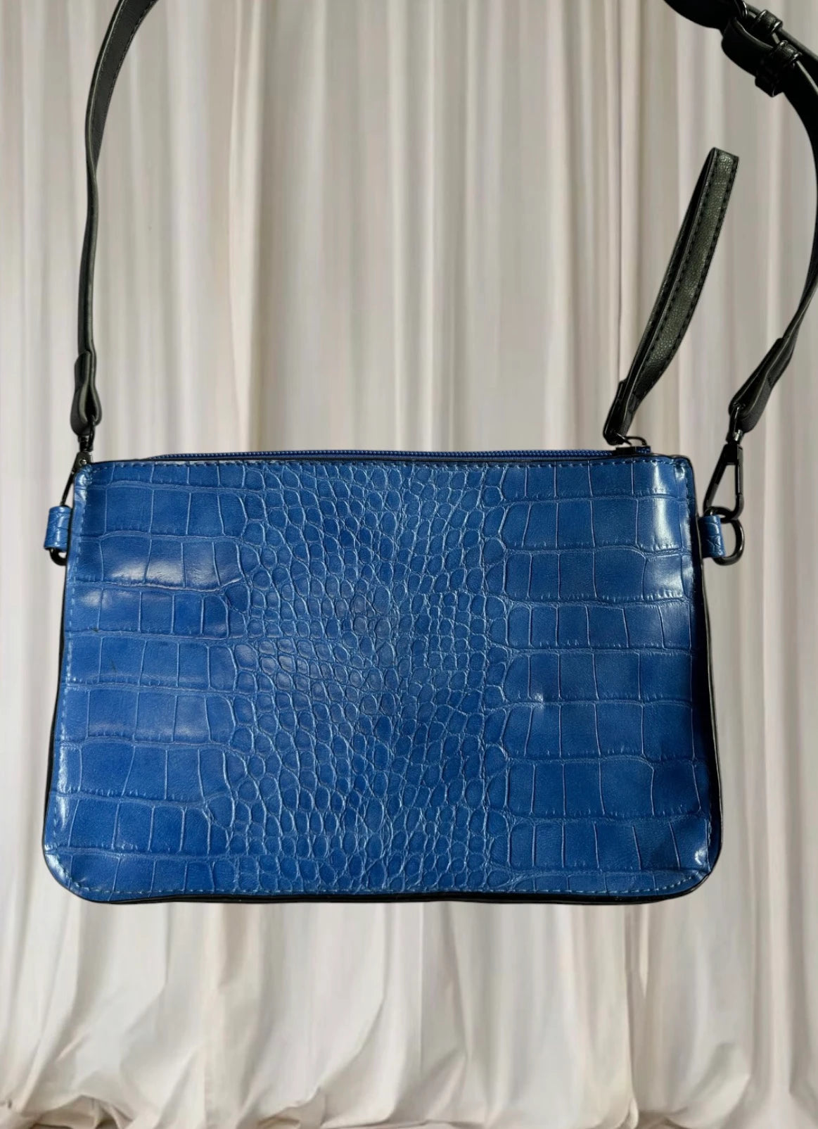 JAG Crossbody Bag - Vibrant Blue Croc Embossed Leather - Image 4